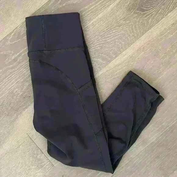 Mono B High Waisted Cropped Leggings - Picture 3 of 6